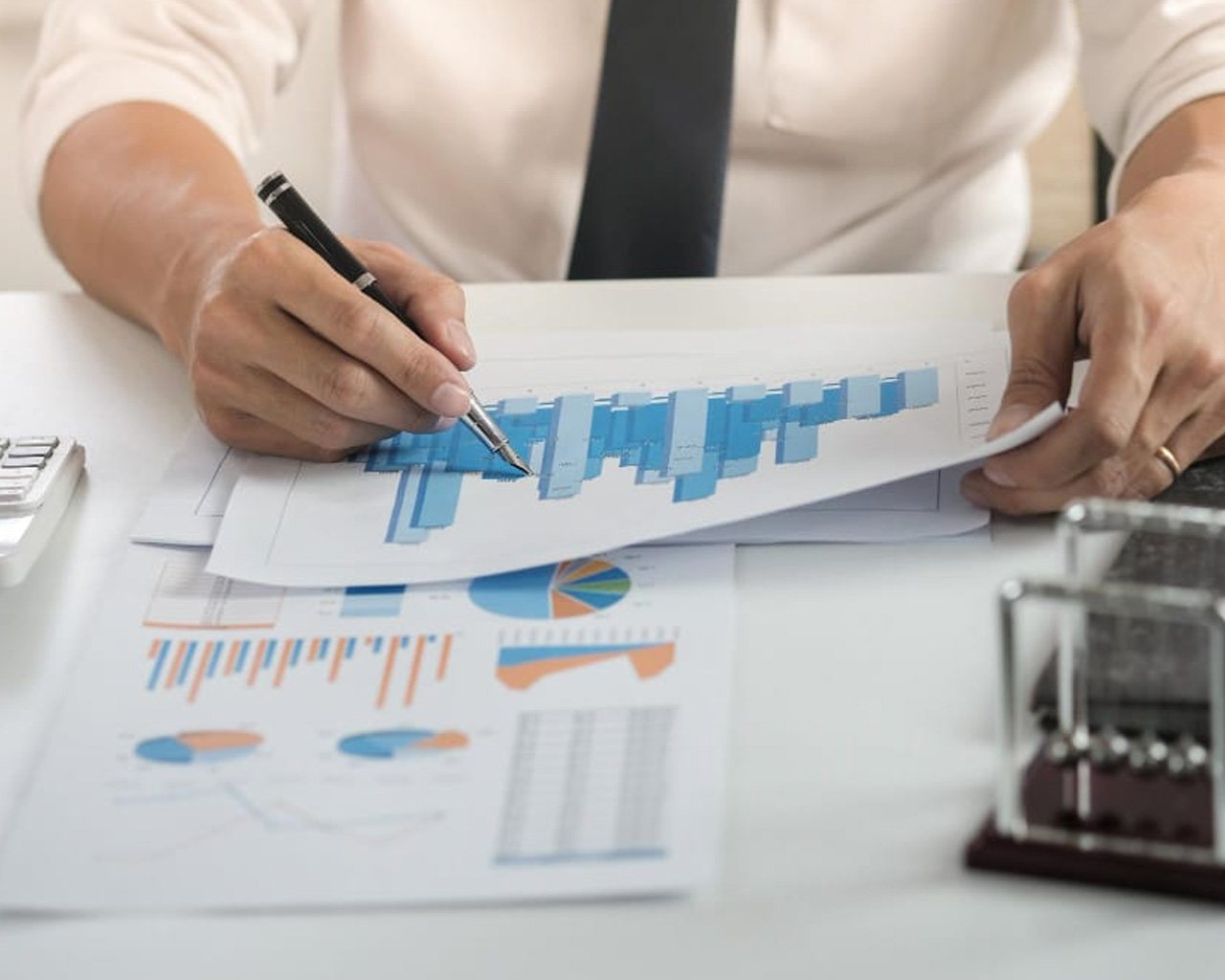 HR structure planning in a UAE business